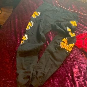 It’s not really a brand it is black with butterflies on the sides